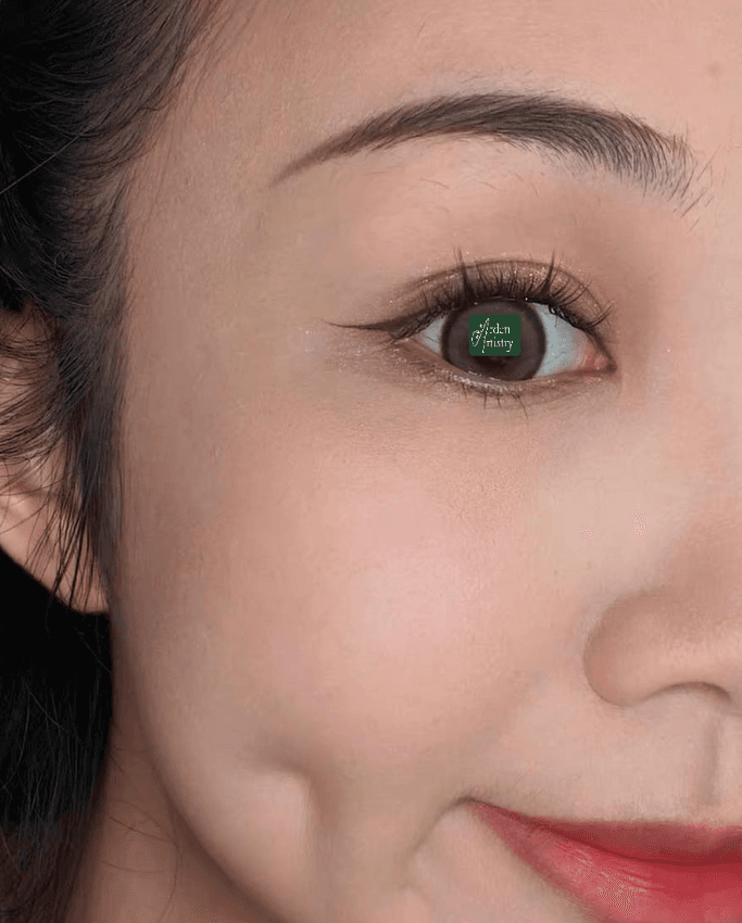 Classic Eyeliner Embroidery